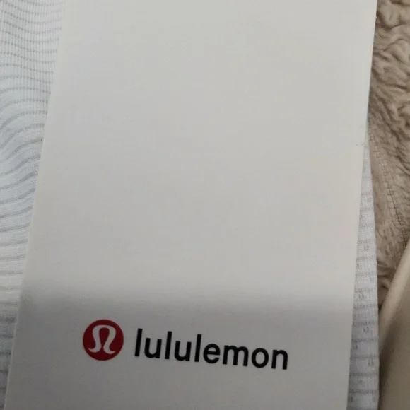 Lululemon Athletica White Fitted Short Sleeve Tee - Picture 2 of 3